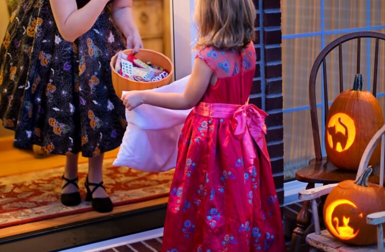 How Should Christians Handle Halloween